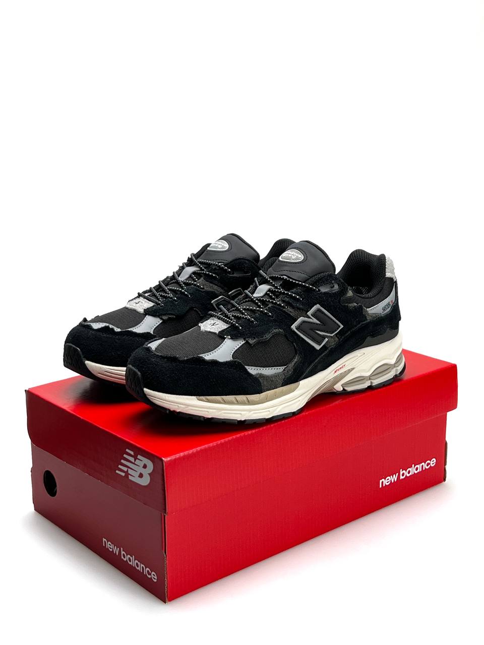 New Balance 2002R Gore-Tex Black Beige