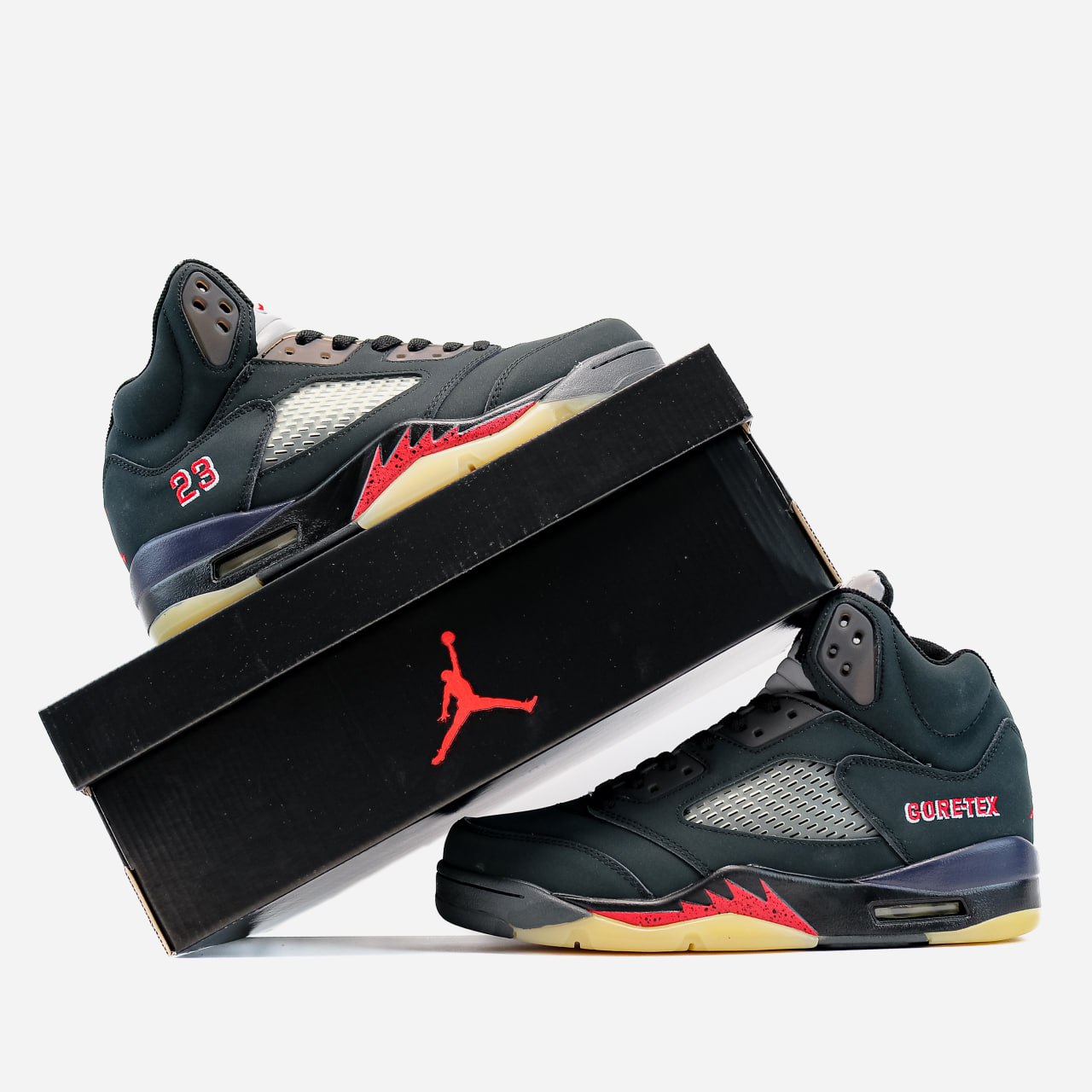 Nike Air Jordan 5 Gore-Tex Black Beige Red II