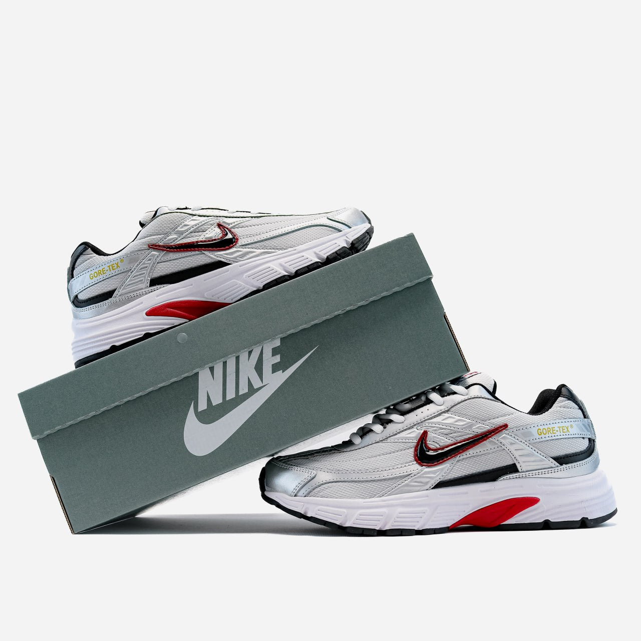 Nike Initiator Termo Gore-Tex Silver