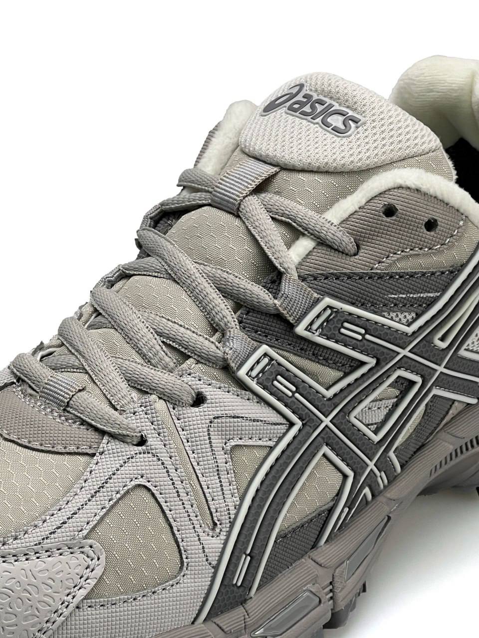 Asics Gel-Kahana 8 Grey Fleece