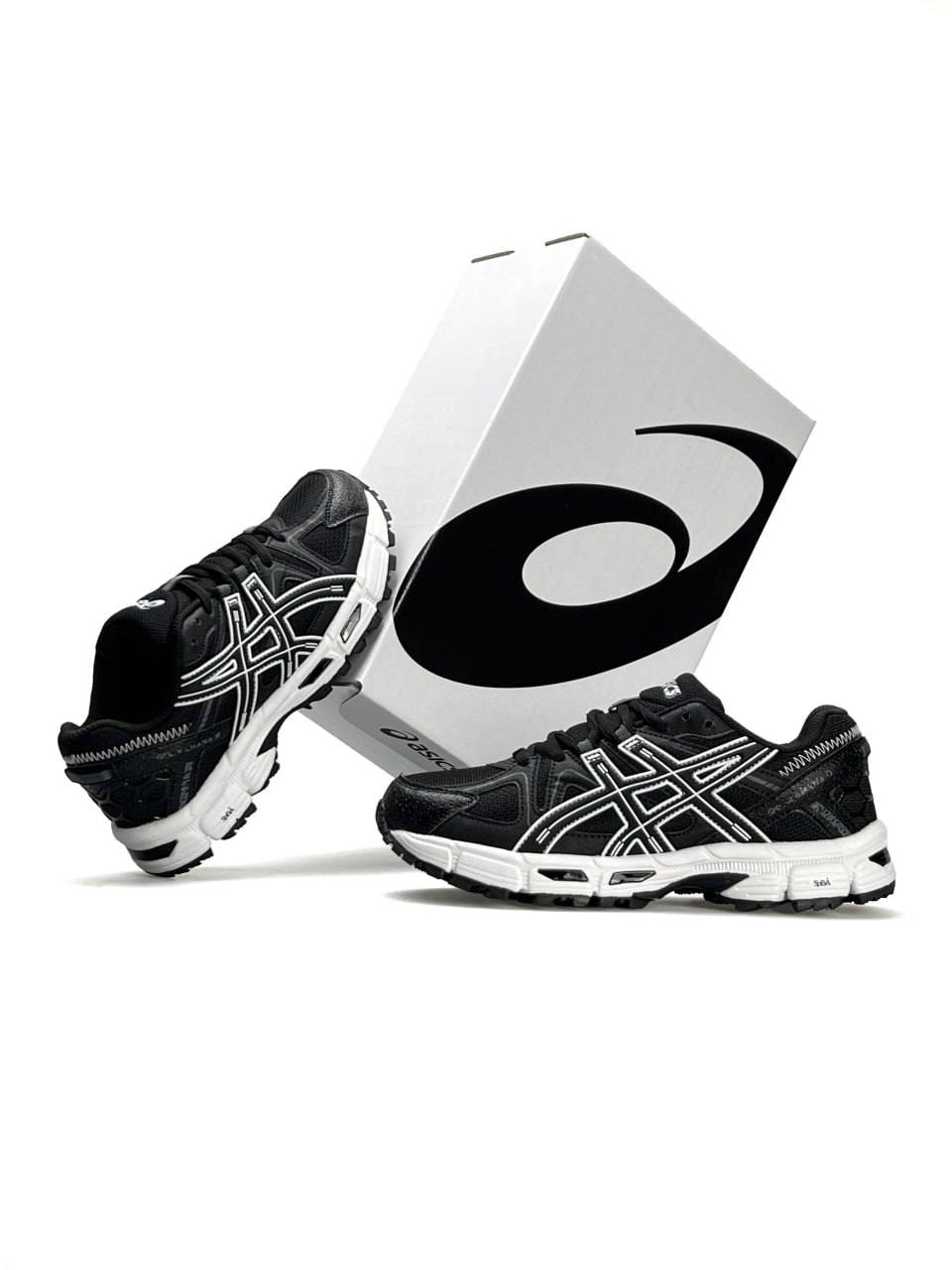 ASICS Gel-Kahana 8 Black White