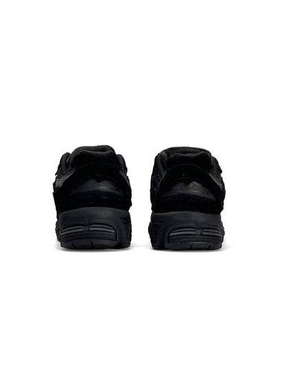 New Balance 2002R All Black