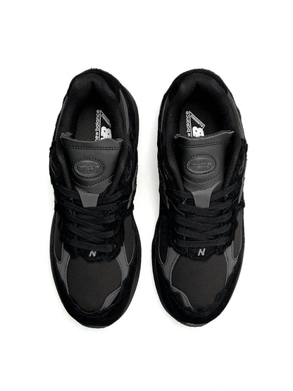 New Balance 2002R All Black