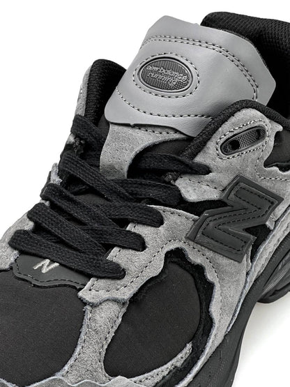 New Balance 2002R Dark Grey Black