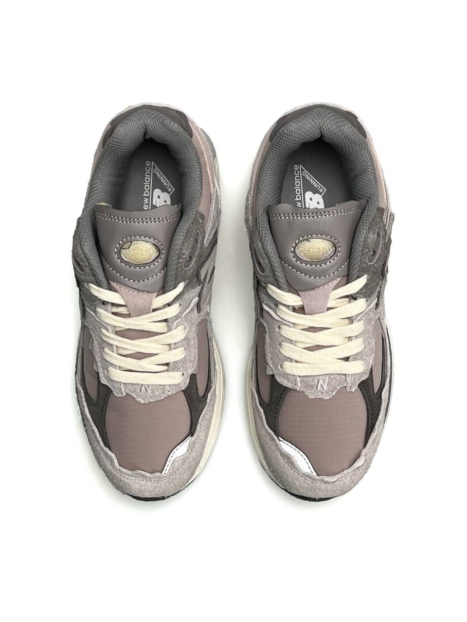 New Balance 2002R Grey Pink