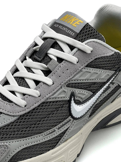Nike Initiator Grey