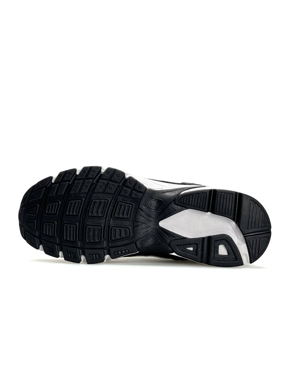 Nike Initiator Black White