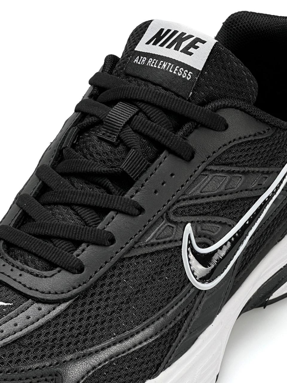 Nike Initiator Black White