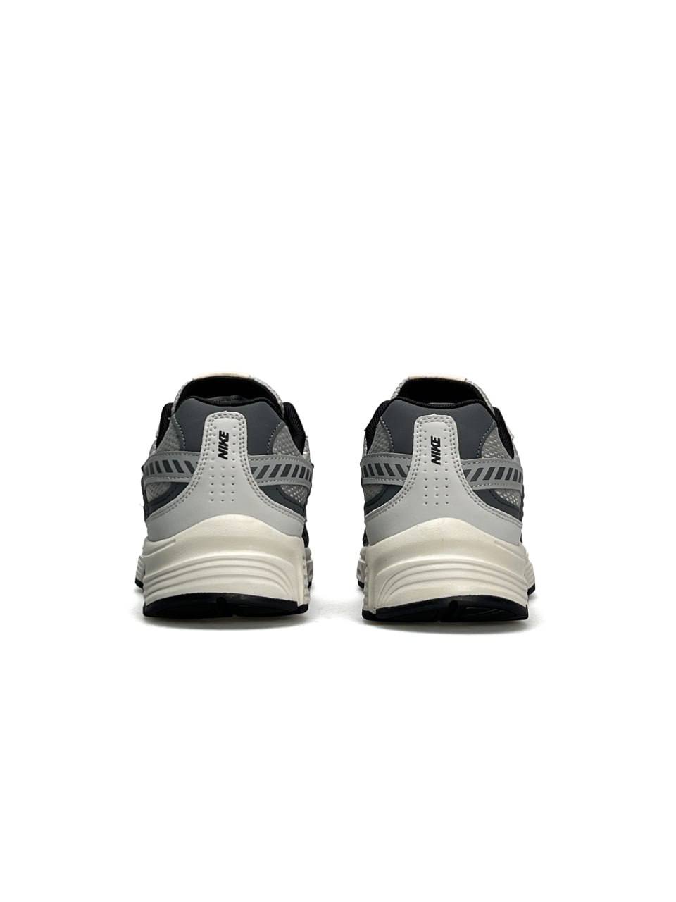 Nike Initiator Light Grey