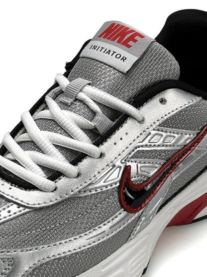 Nike Initiator Silver Red