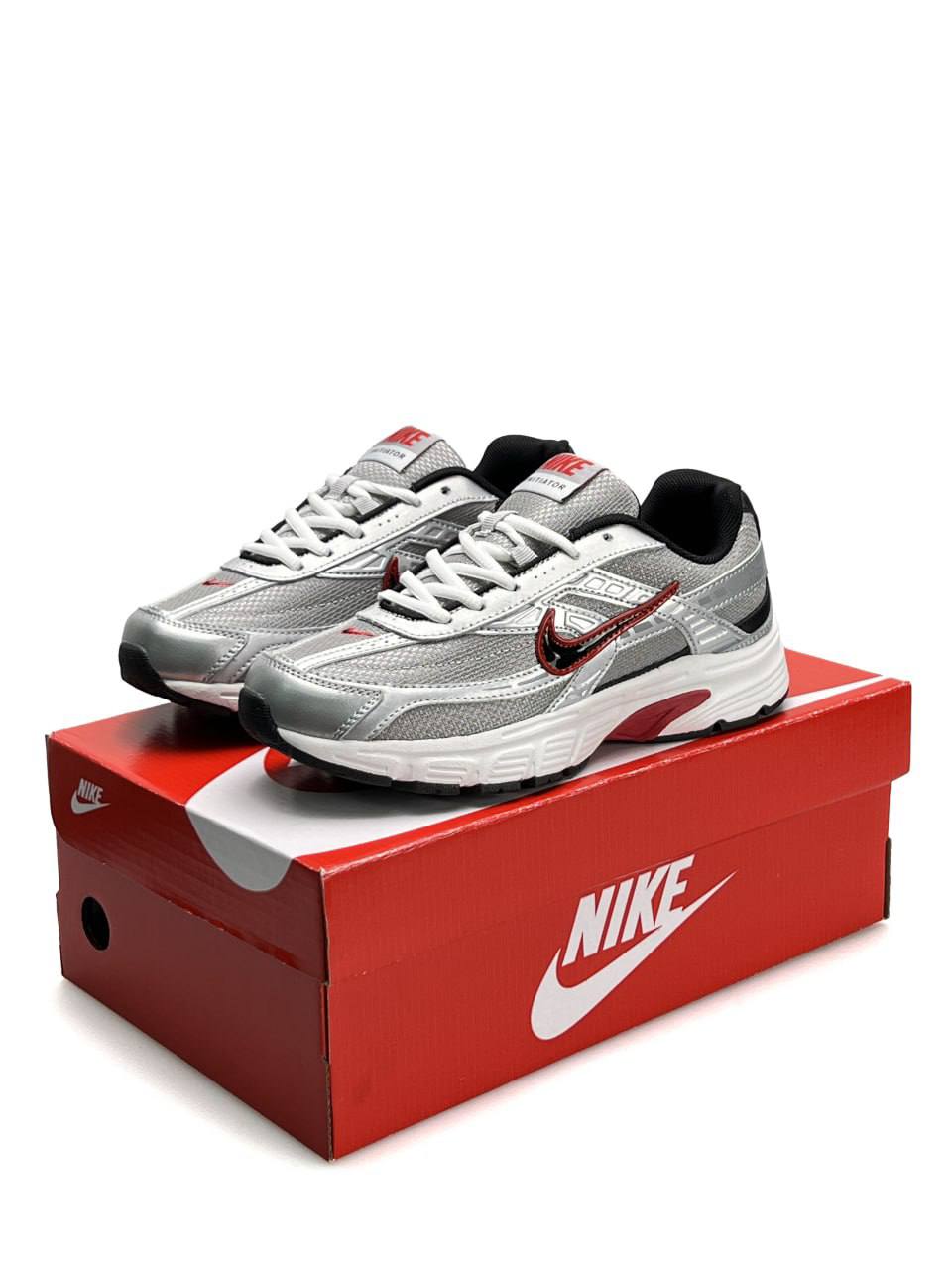 Nike Initiator Silver Red