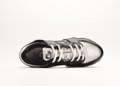 Nike Vomero 5 Timeless