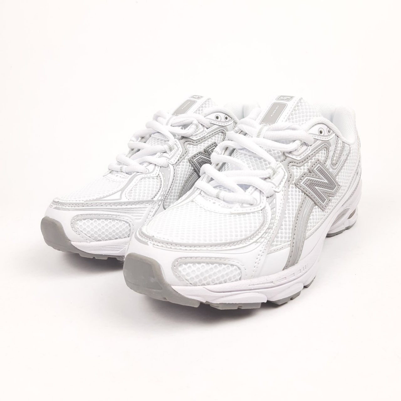 New Balance 740 White Grey