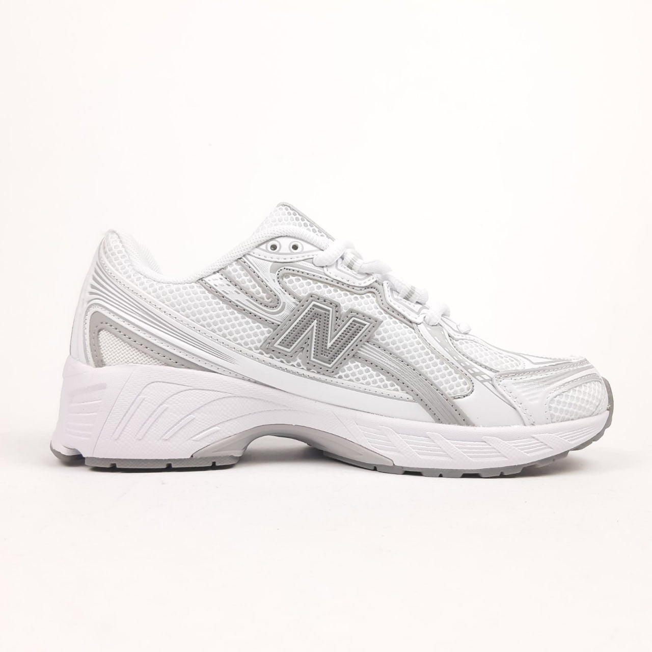 New Balance 740 White Grey