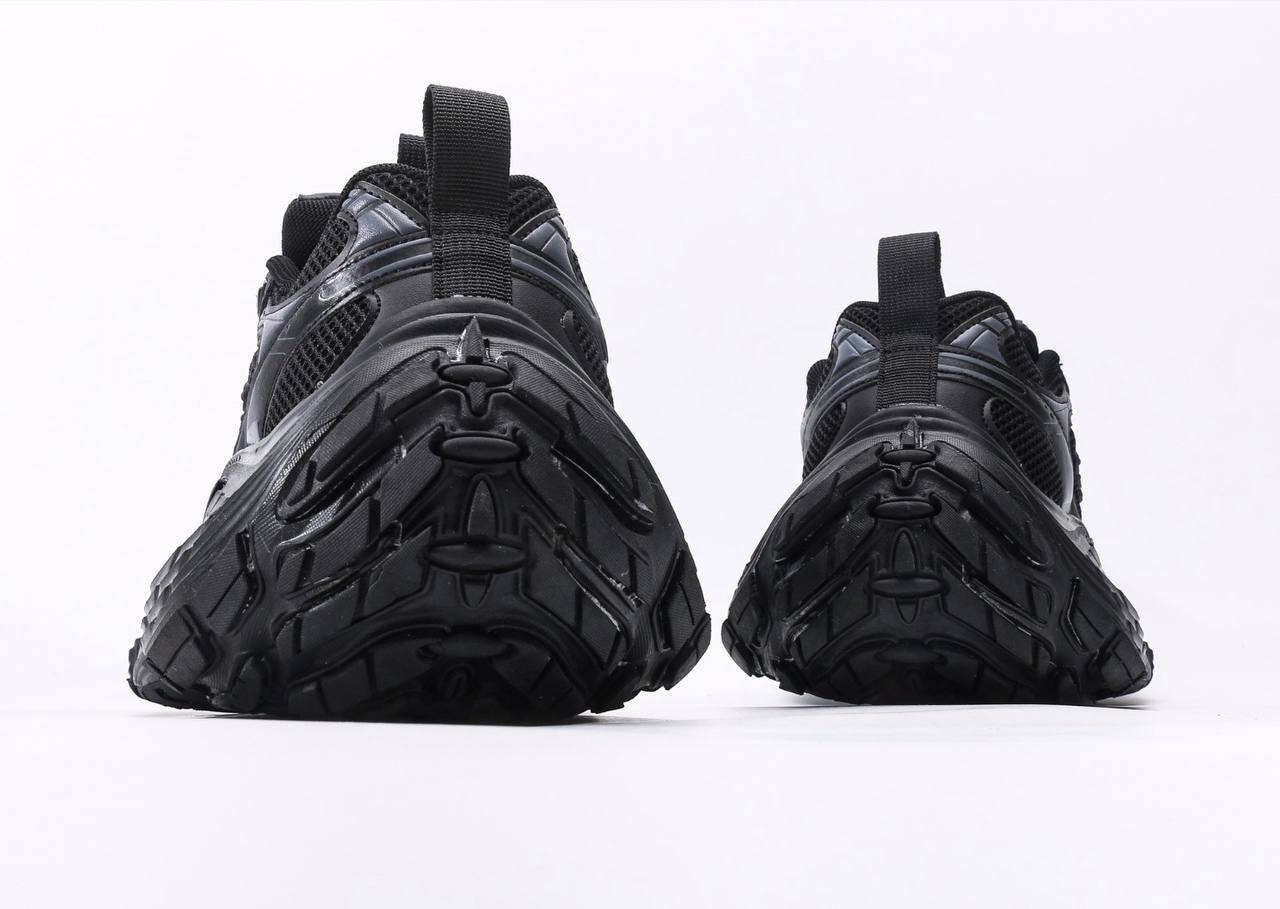 Balenciaga 10XL Black