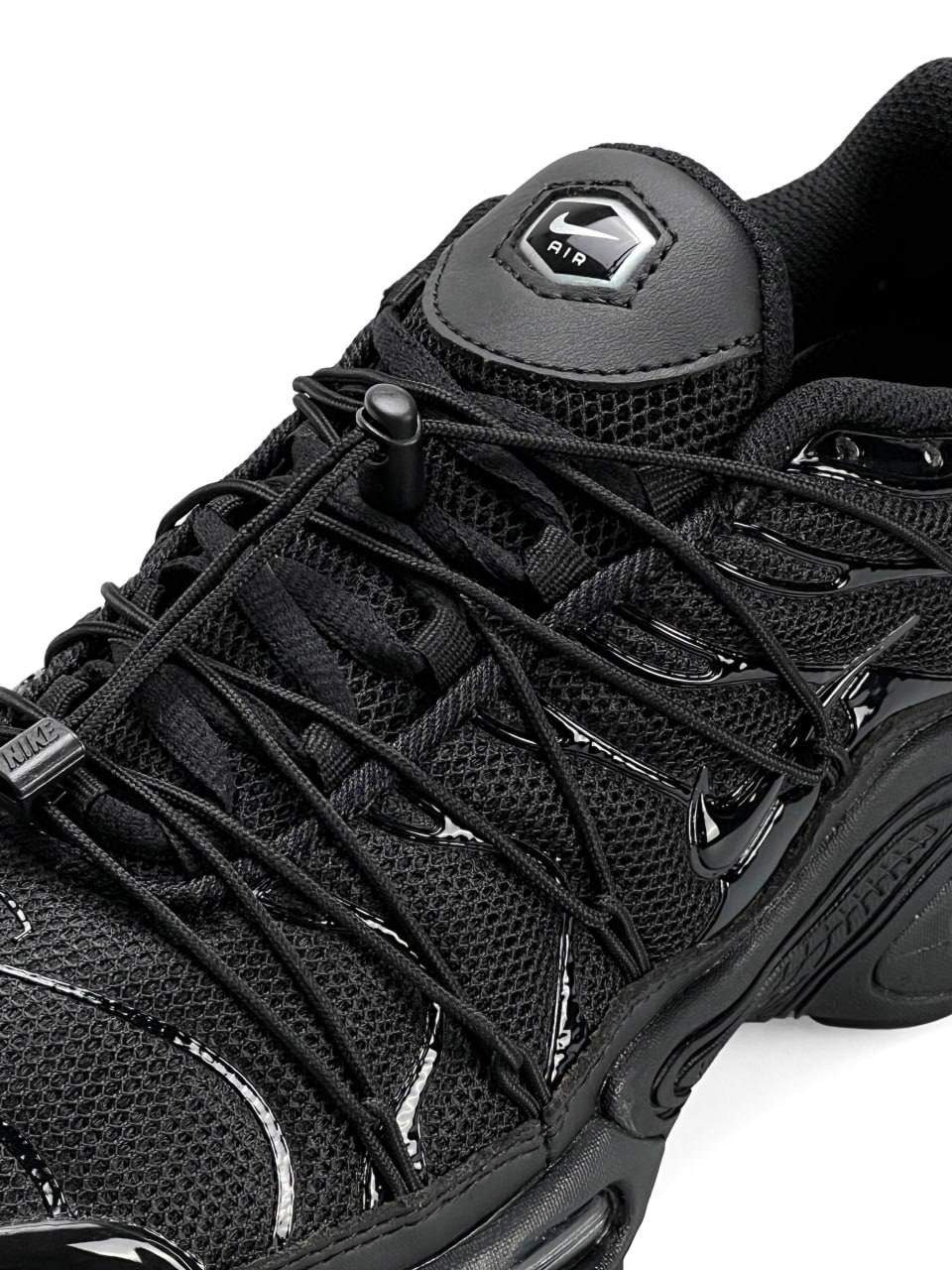 Nike Air Max Plus TN Lace Toggle All Black
