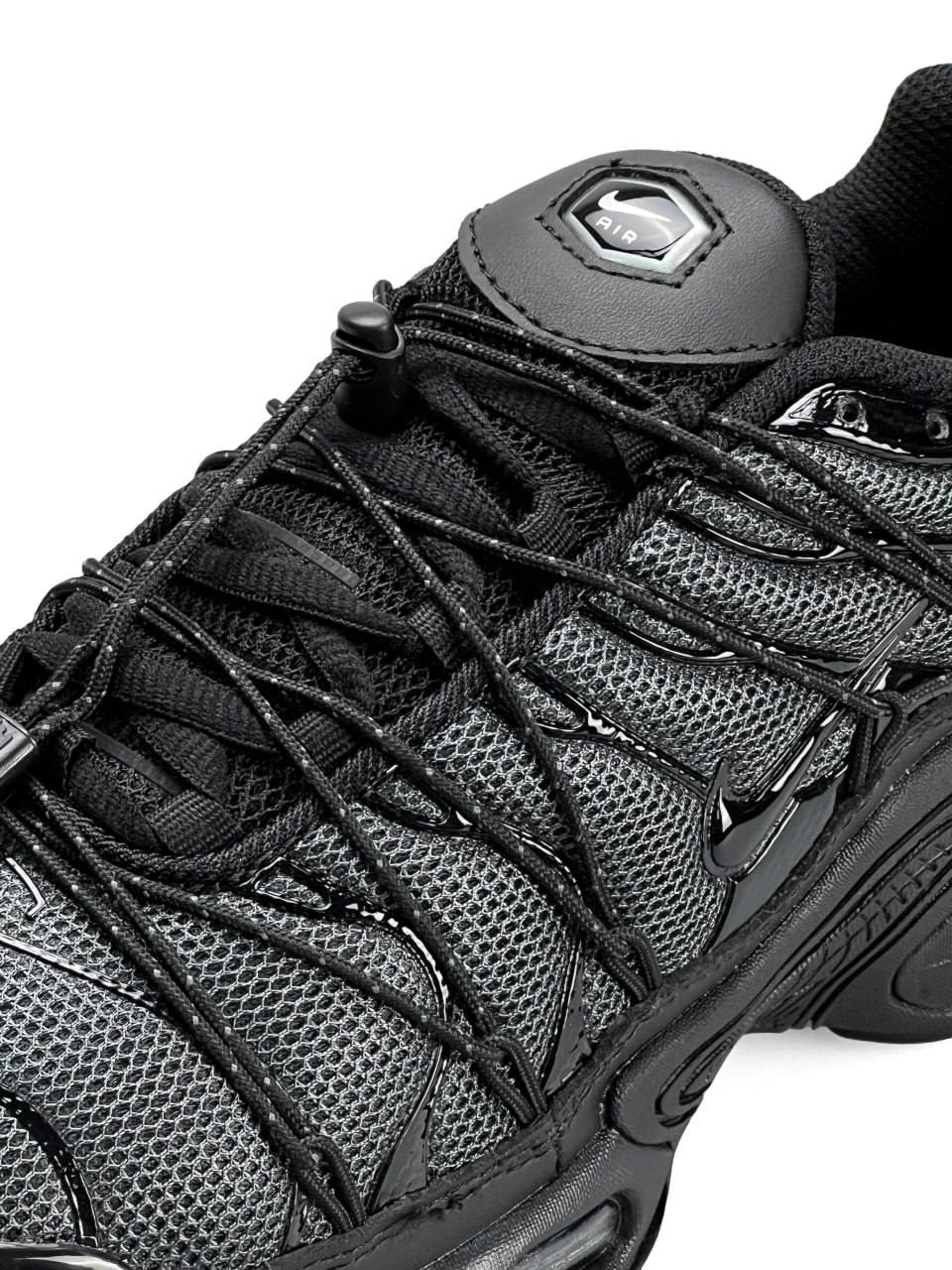 Nike Air Max Plus TN Lace Toggle Dark Grey Black