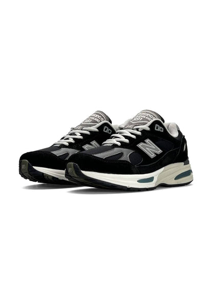 New Balance 991 Black Grey