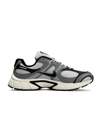 Nike V5 RNR Grey Beige