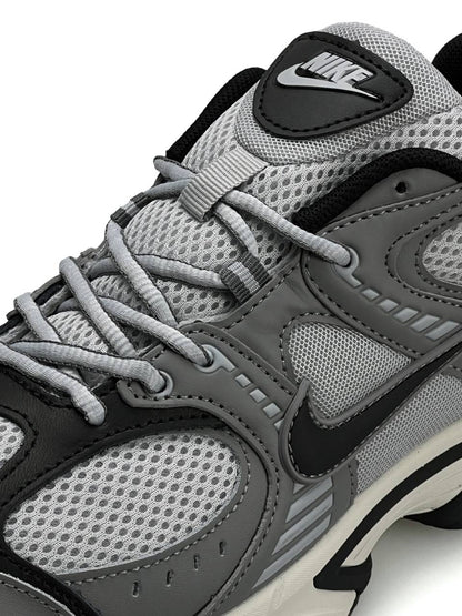 Nike V5 RNR Grey Beige