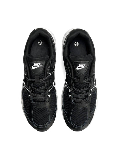 Nike V5 RNR Black White