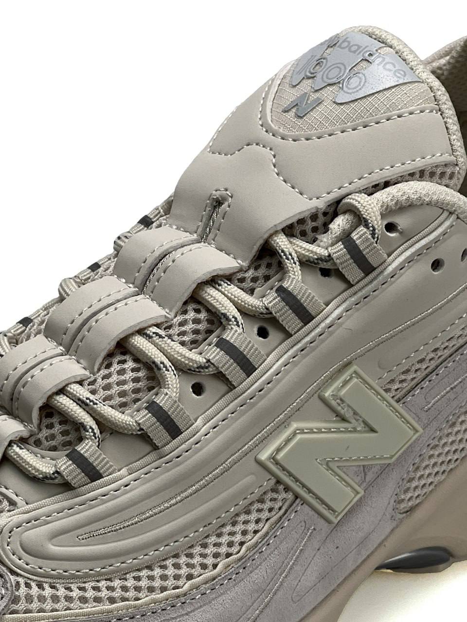New Balance 1000 Beige Suede