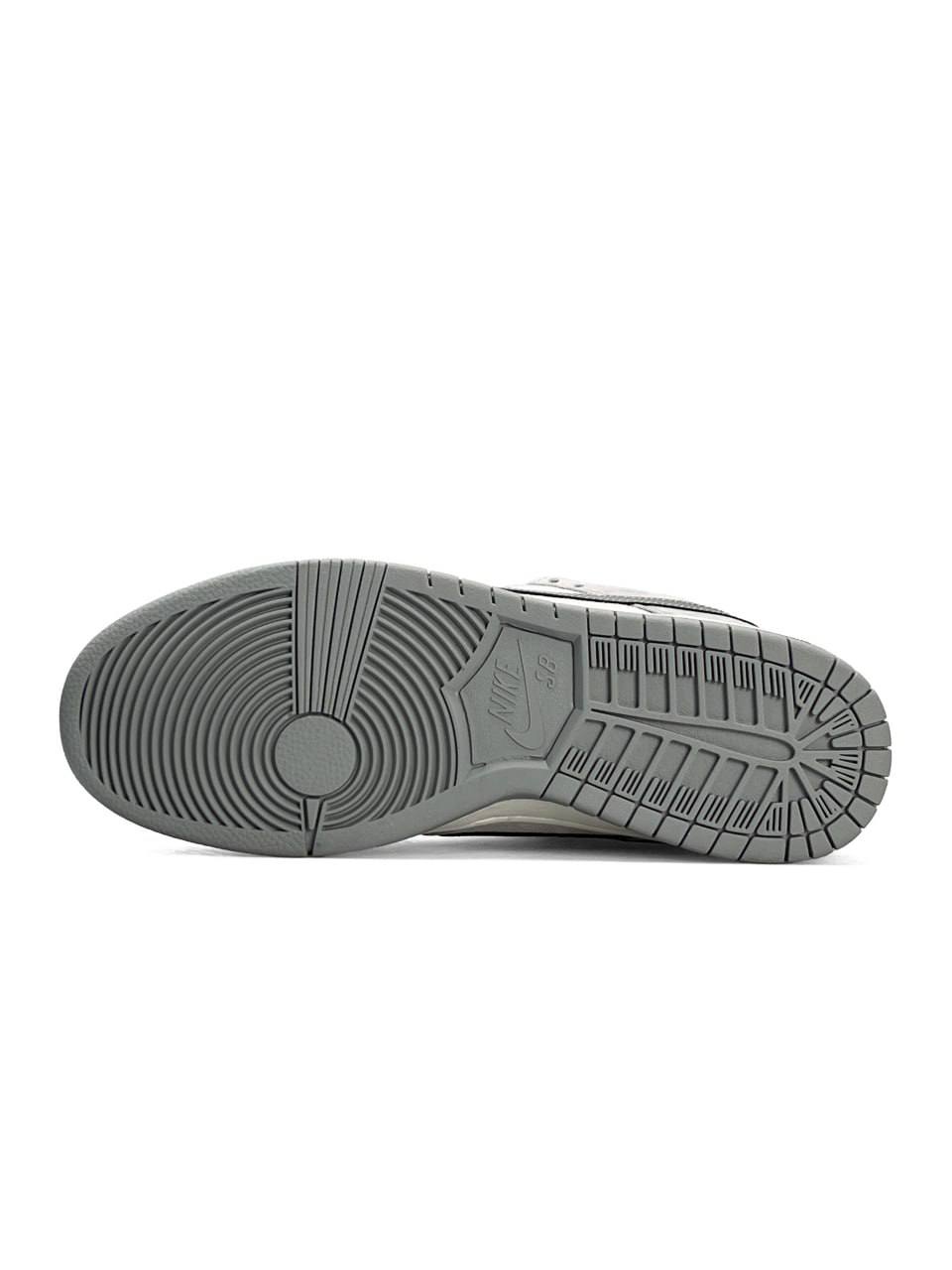 Nike SB  Dunk Low x The North Face Grey White
