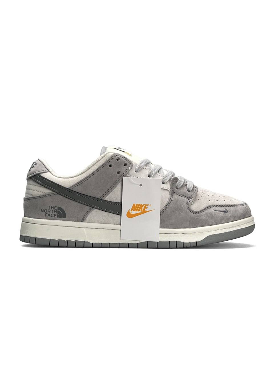 Nike SB  Dunk Low x The North Face Grey White