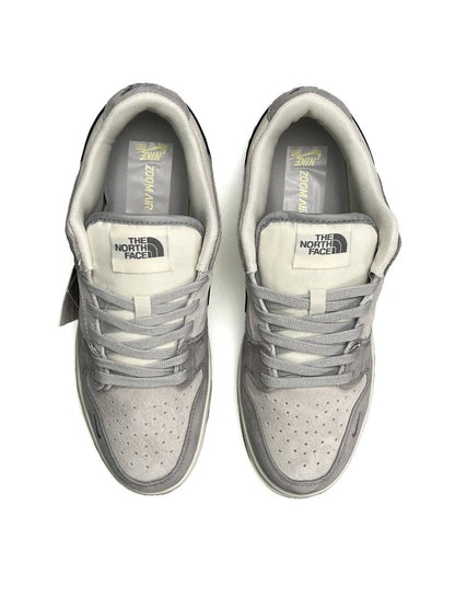 Nike SB  Dunk Low x The North Face Grey White