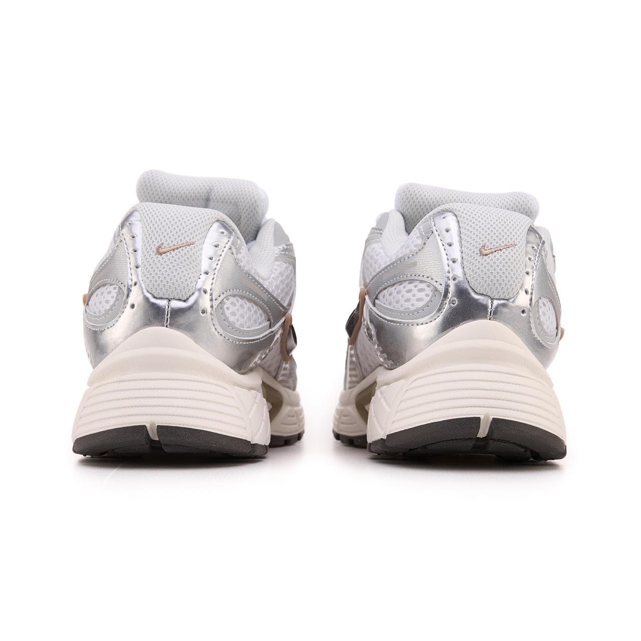 Nike V5 RNR White Silver Gold