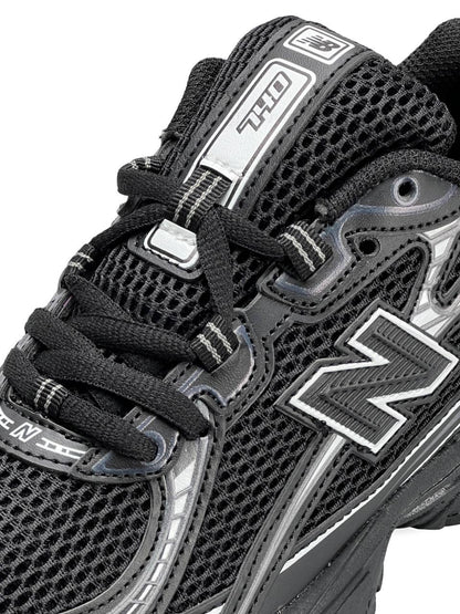 New Balance 740 Black White