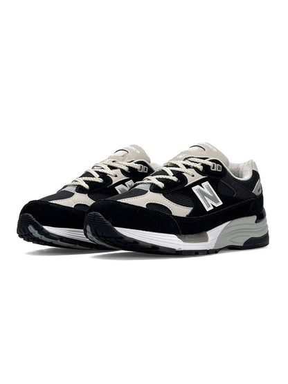 New Balance 992 Black Beige