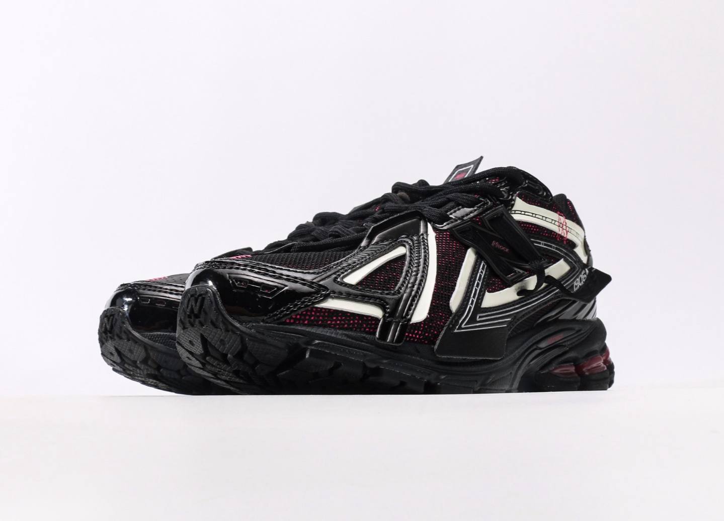 New Balance 1906A Dragon Berry 2025