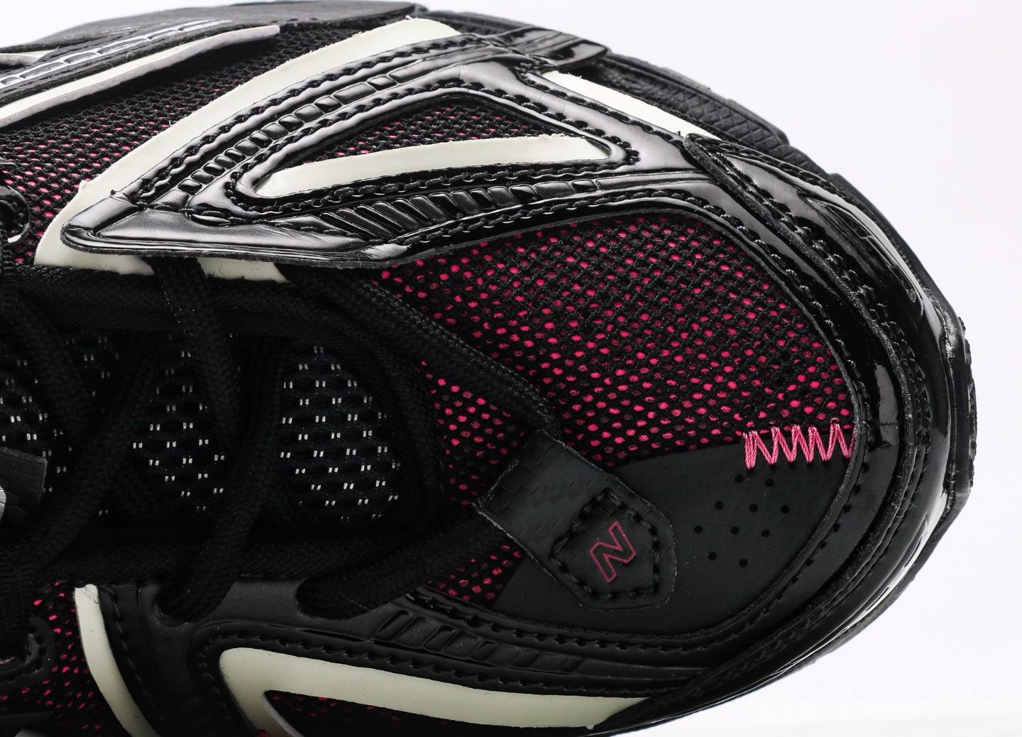 New Balance 1906A Dragon Berry 2025
