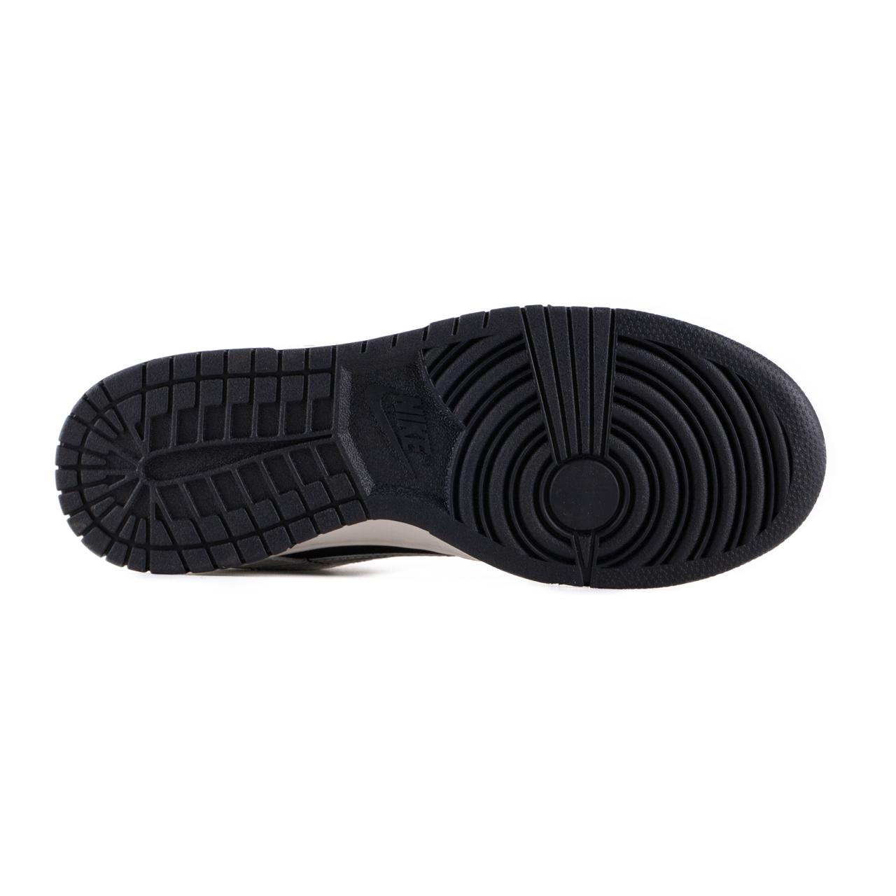 Nike SB Dunk Low x Stussy Black White Metallic
