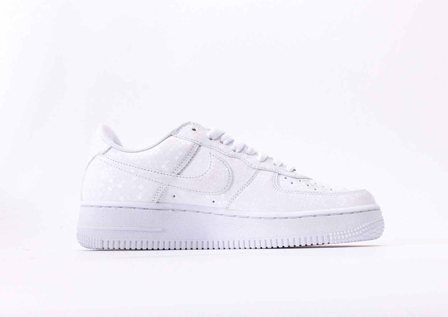 Kobe Bryant × Nike Air Force 1 Low White Kobe Bryant x Nike Air Force 1 Low Forever White 8/24 – cro.ua