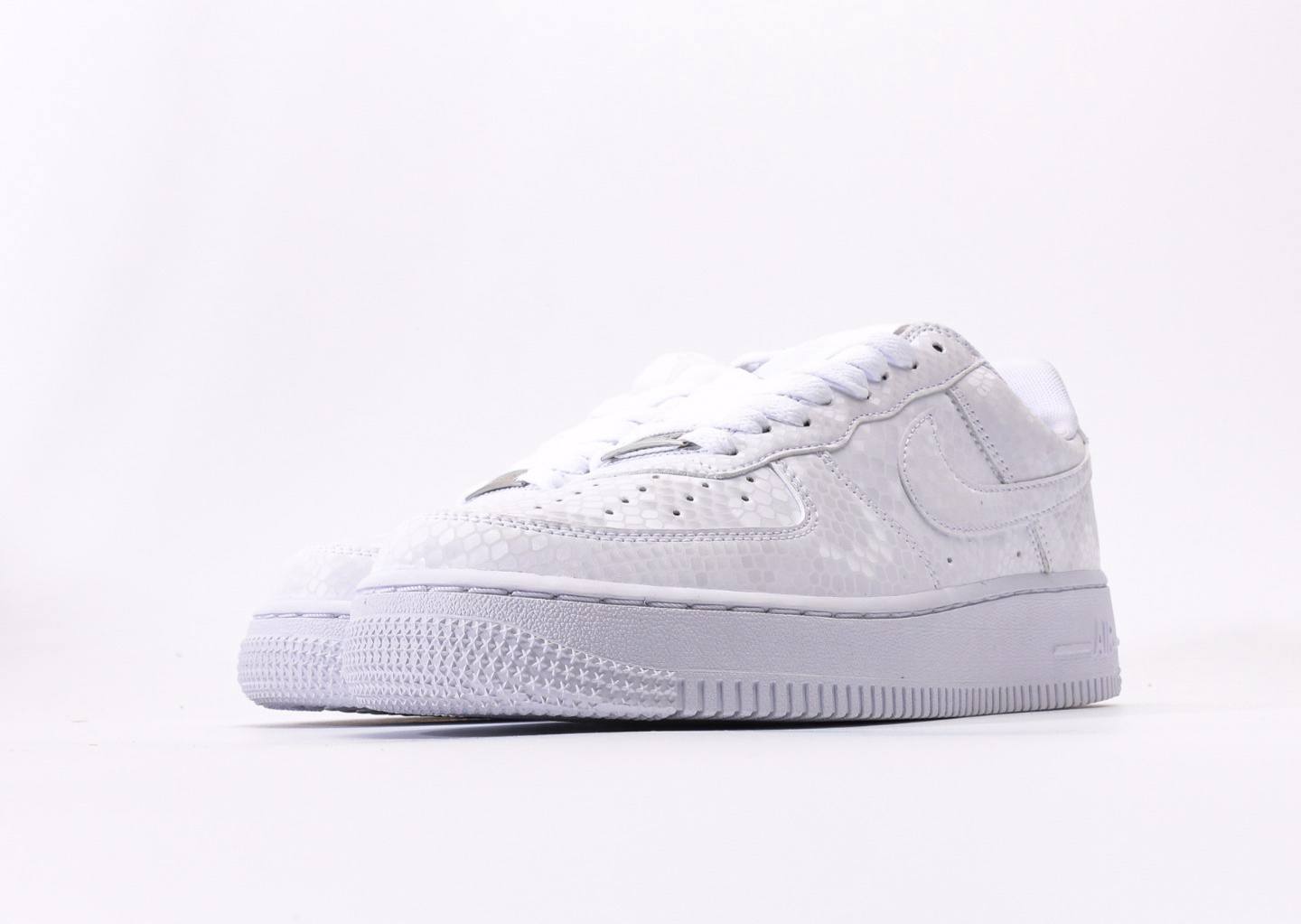 Kobe Bryant x Nike Air Force 1 Low Forever White 8/24