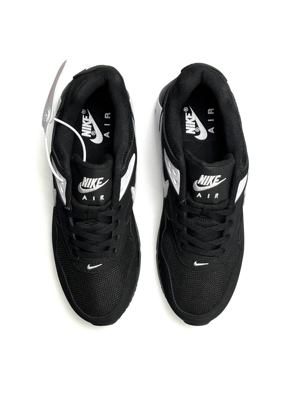 Nike Air Max IVO Black White