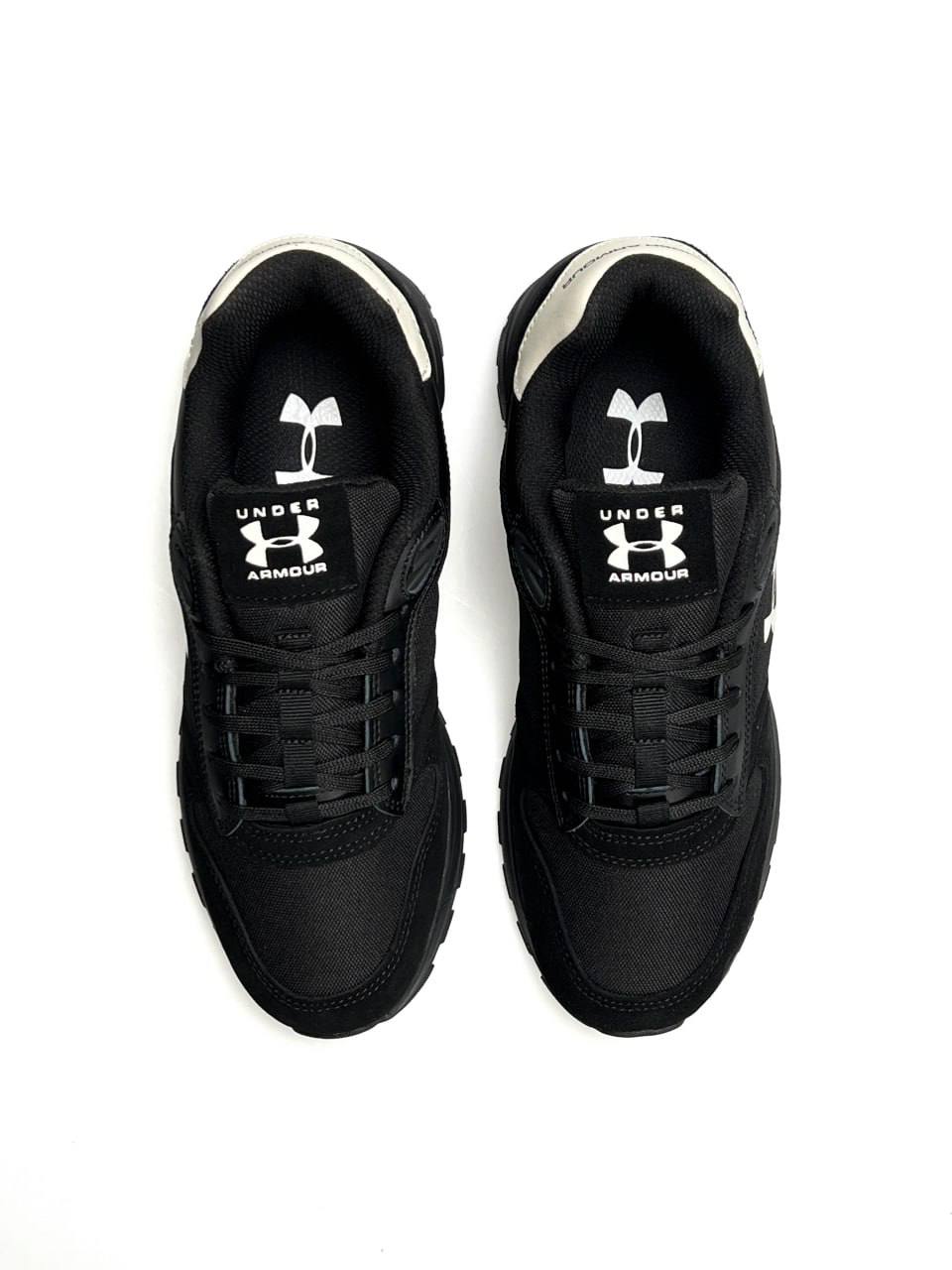 Under Armour Essential Runner Black