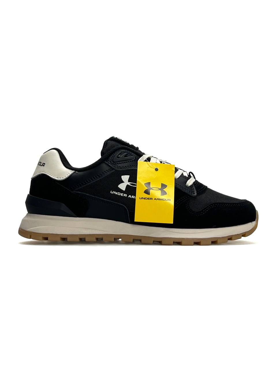 Under Armour Essential Runner Black White