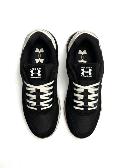 Under Armour Essential Runner Black White