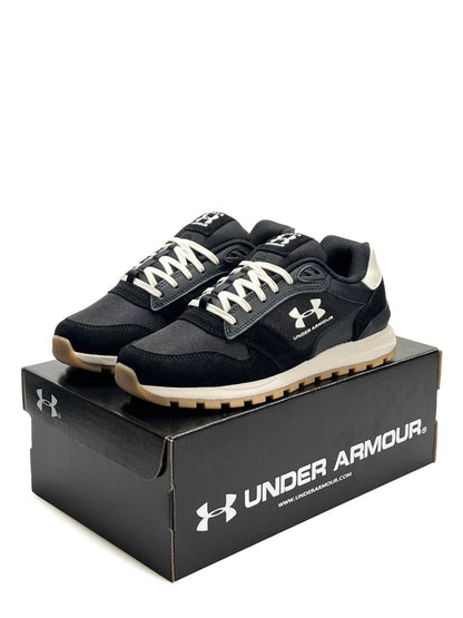 Under Armour Essential Runner Black White