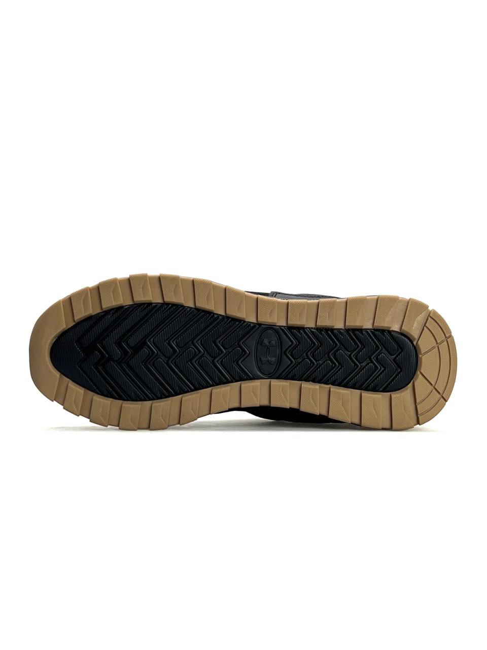 Under Armour Essential Runner Black Brown