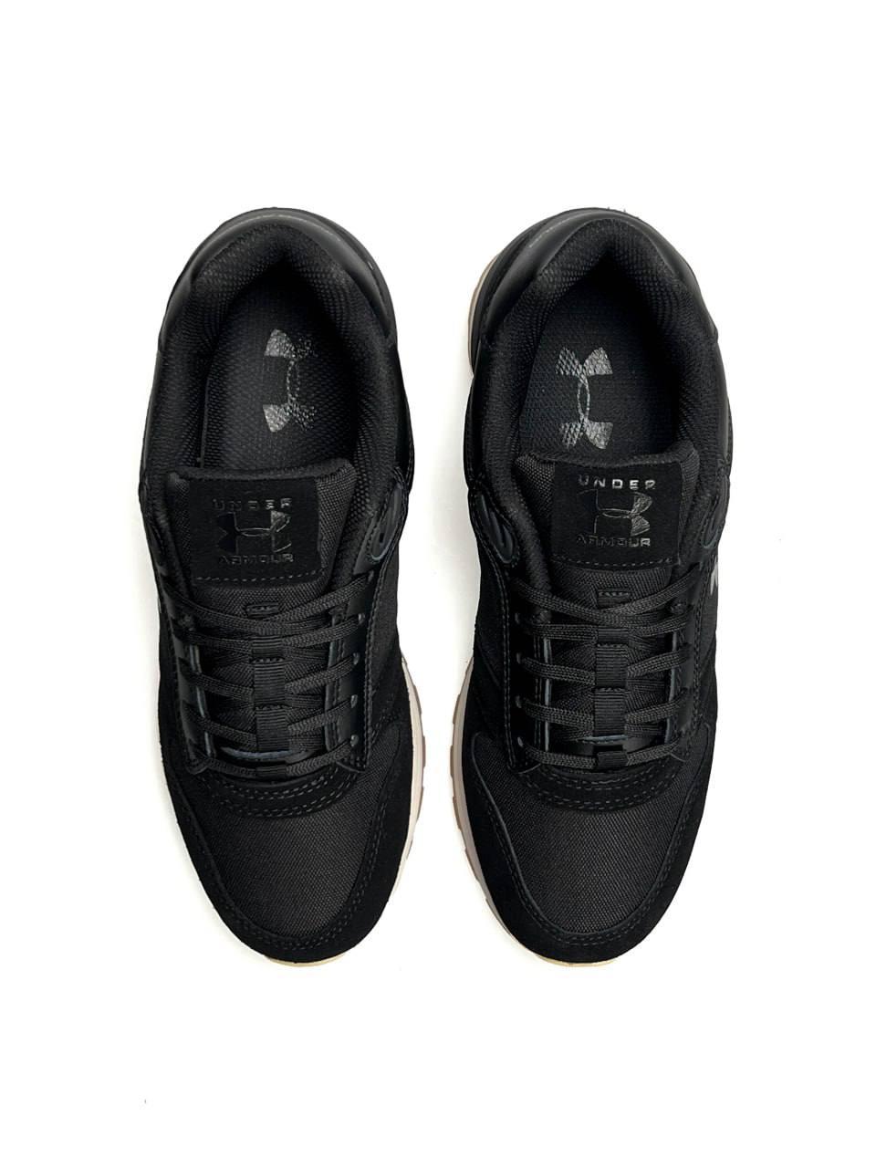 Under Armour Essential Runner Black Beige