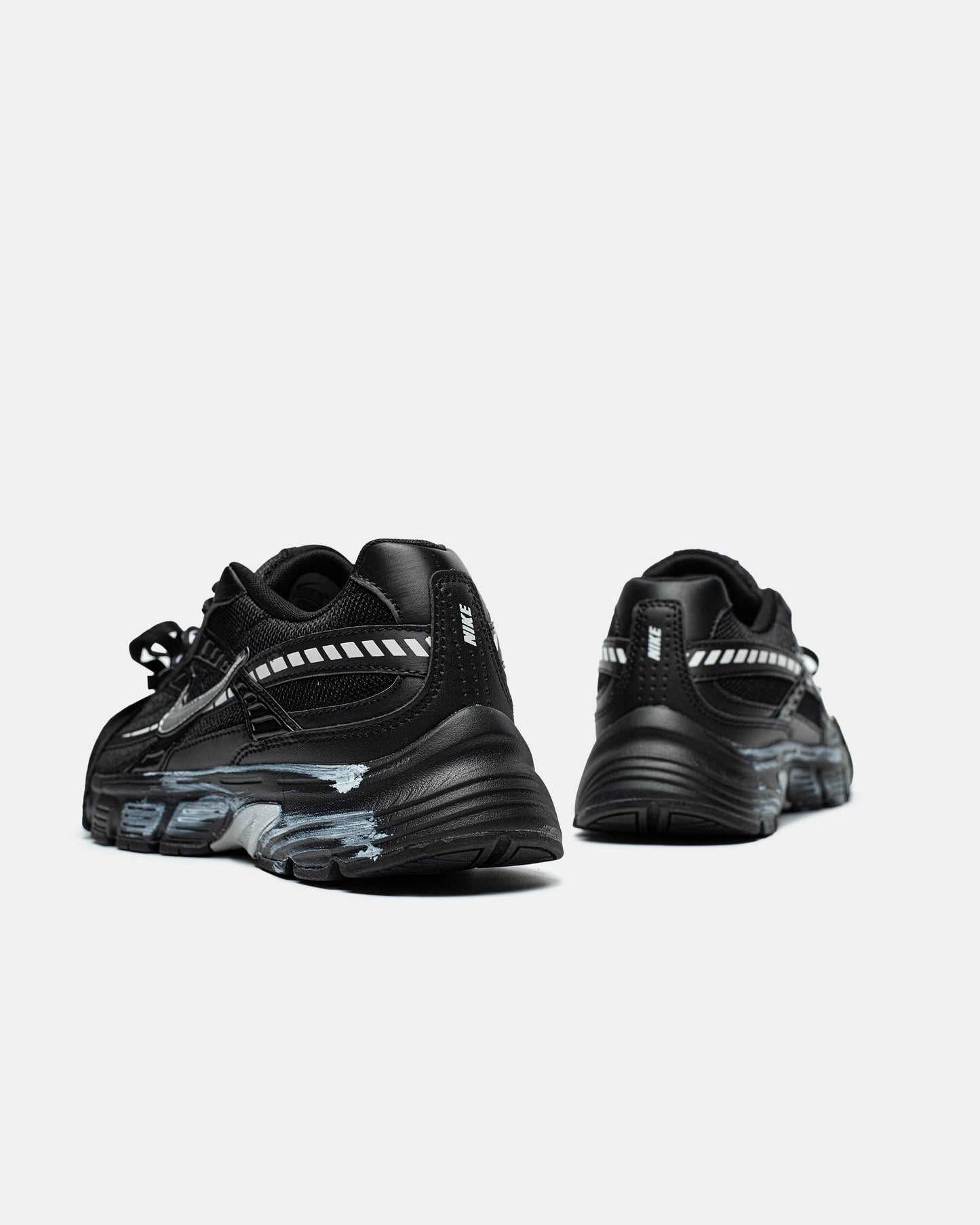 Nike Initiator Custom Black