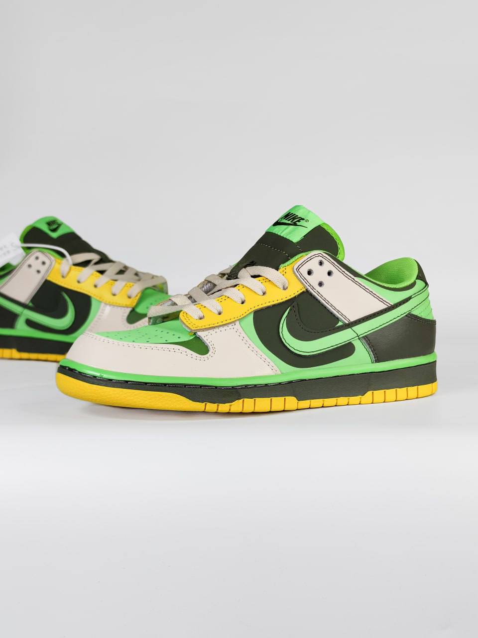 Nike SB Dunk Low Green Yellow