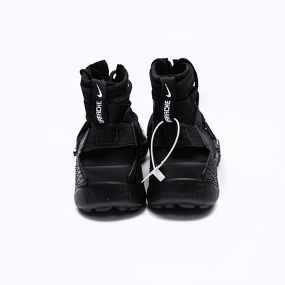Nike Huarache Gripp Zip All Black