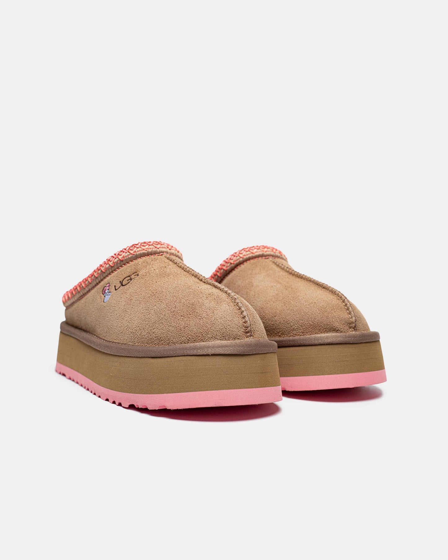 Ugg Tasman Platform Chesnut Love