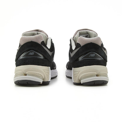 New Balance 2002R Gore-Tex Black Grey