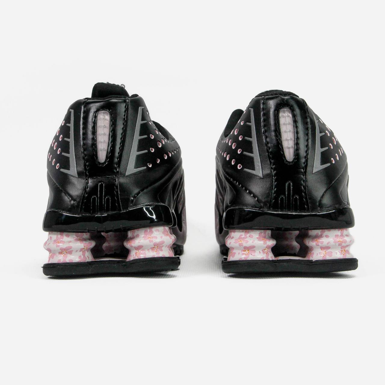 Nike Shox R4 Sakura Pink Black